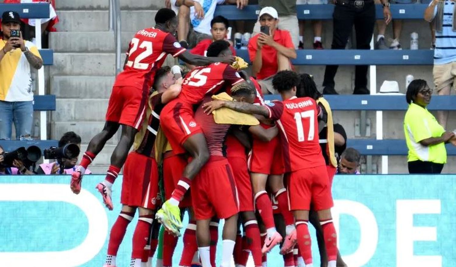 Canadá venció 1-0 a Perú y se acomodó en el Grupo A de la Copa América