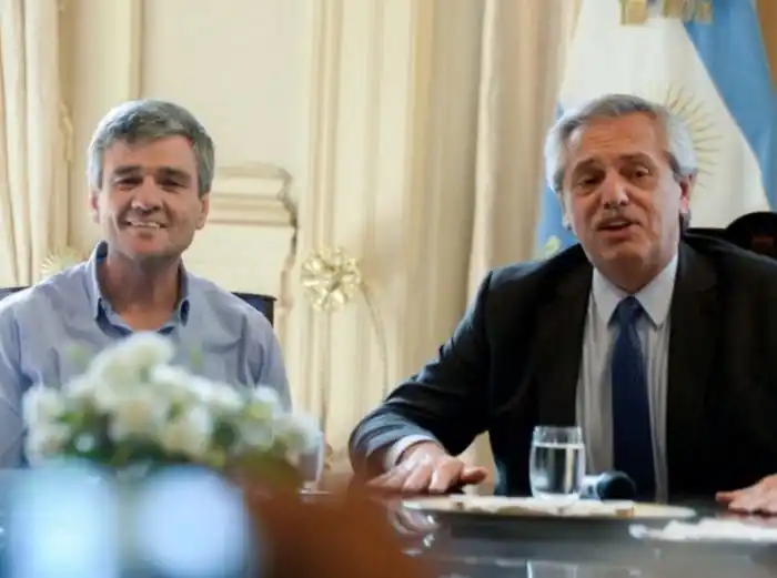 Tras las críticas internas, el Gobierno vuelve a otorgar el plan Potenciar Trabajo a quienes tienen el Progresar