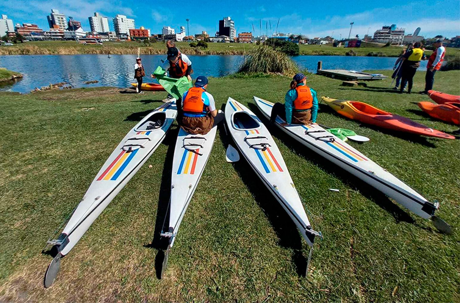 Jornada de seguridad en kayak gratuita en Punta Mogotes