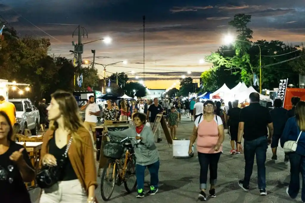 La Fiesta Provincial del Trigo continúa con normalidad durante el fin de semana