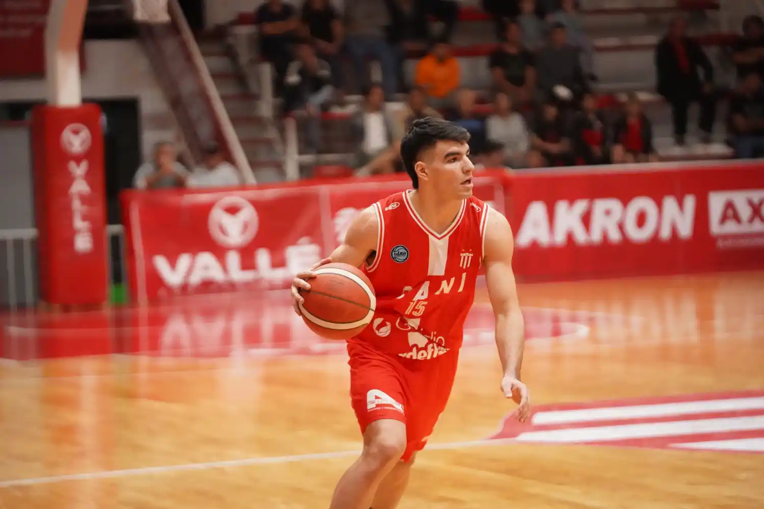 “Sani” busca su primera victoria en esta temporada.