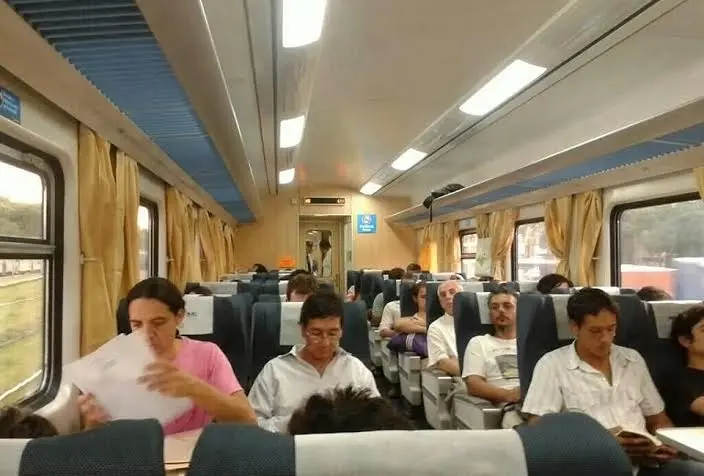 Constitución–La Plata con trenes 0 kilómetro