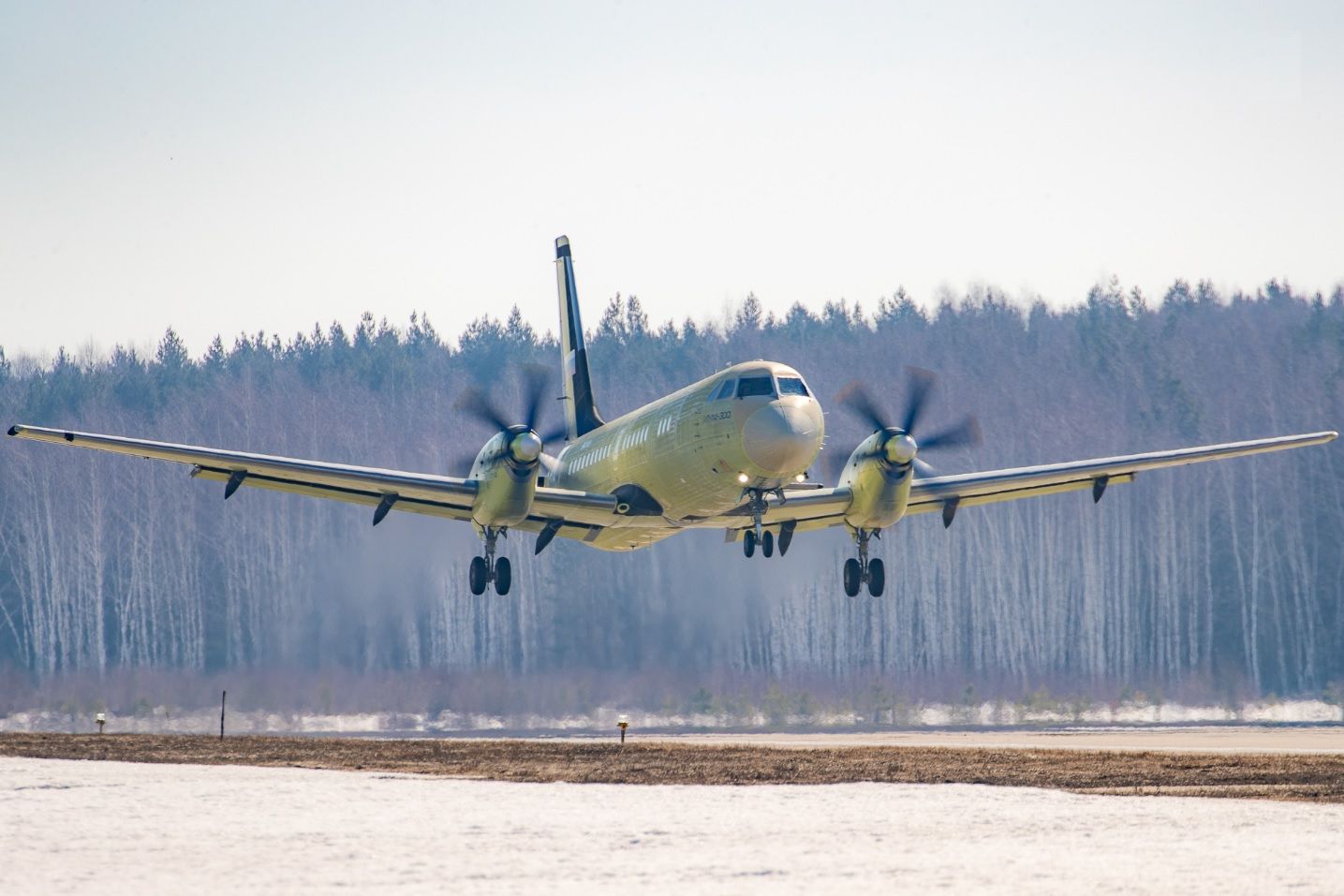 La certificación del turbohélice regional ruso Il-114 actualizado concluirá en 2025