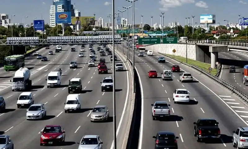 Qué hay que llevar en el auto para circular por la Ciudad de Buenos Aires