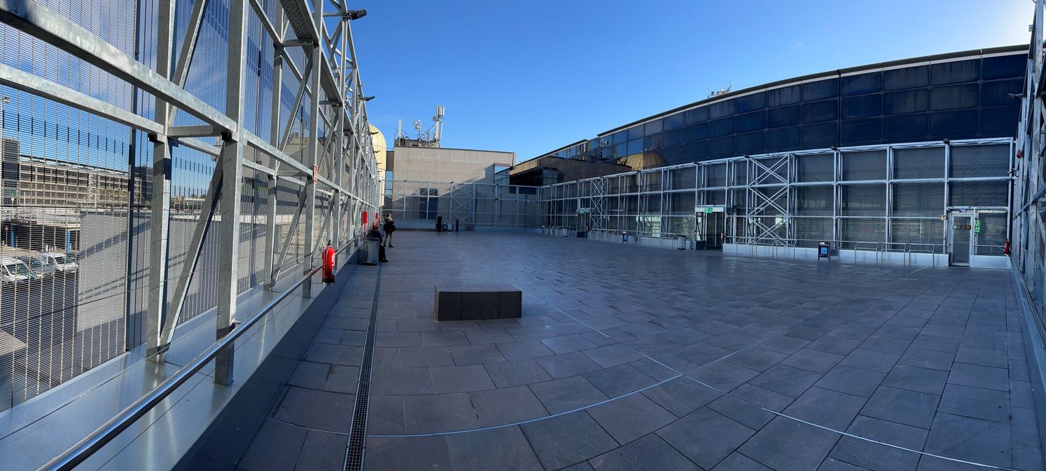 Inauguran la primera terraza de la T2 del aeropuerto de Barcelona