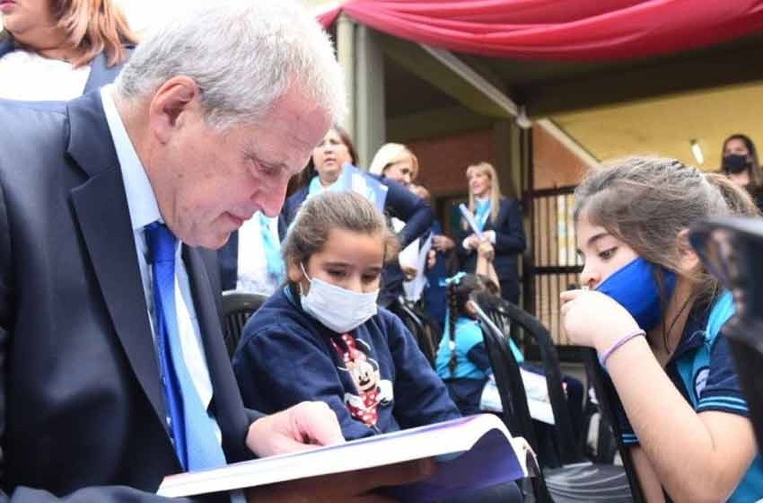 Jaime Perczyk en Rosario: «Hay que sumar días de clases y mejorar las condiciones sociales en los sectores más populares»