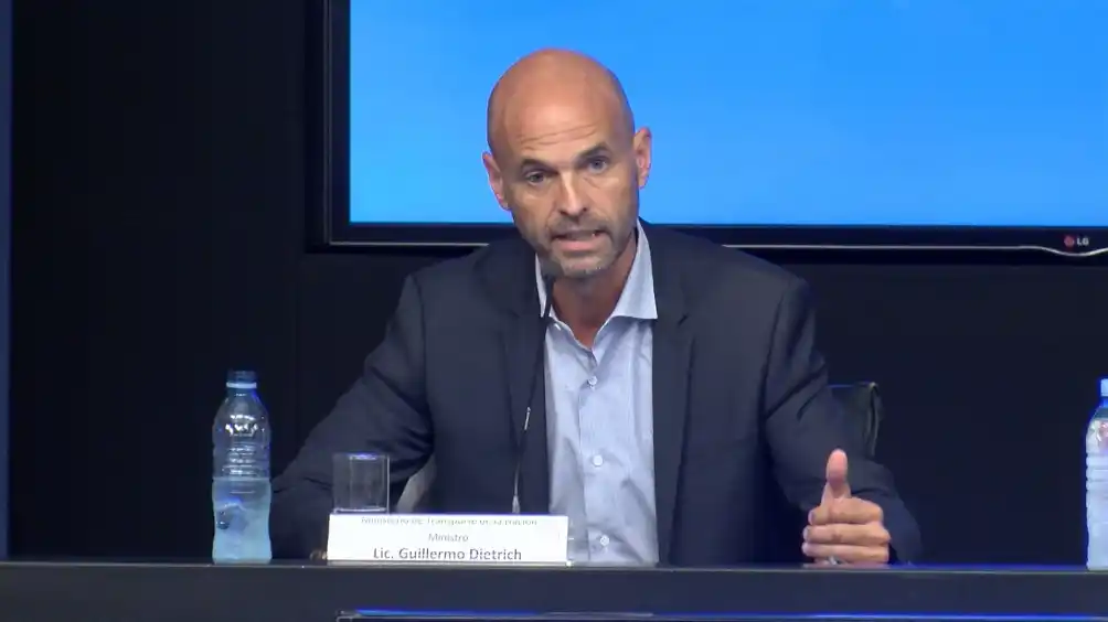 Dietrich justificó las alzas de tarifas para «dar lógica al sistema con muchas inversiones»