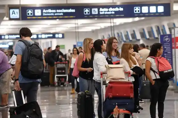 Mar del Plata o Brasil: ¿cuánto dinero necesita una familia para viajar a estos destinos?