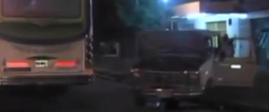 Choque fatal en Quilmes entre una camioneta y un colectivo: Un muerto y más de 10 heridos