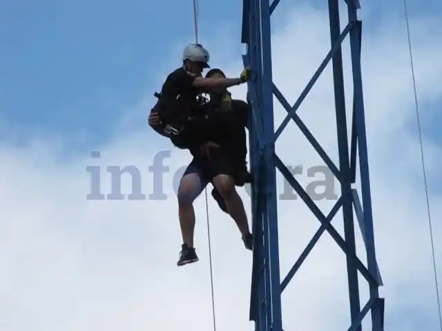 Bombero cesanteado amenazó con suicidarse en Vera