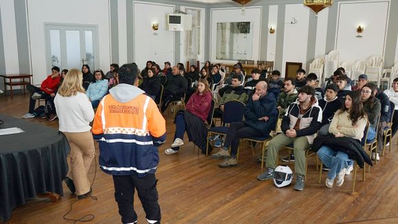 Se realiza hoy charla para tramitar la licencia de conducir