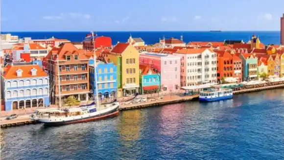 Tras la reapertura de la frontera, aumentó en 362 % el número de venezolanos que viajaron a Curazao