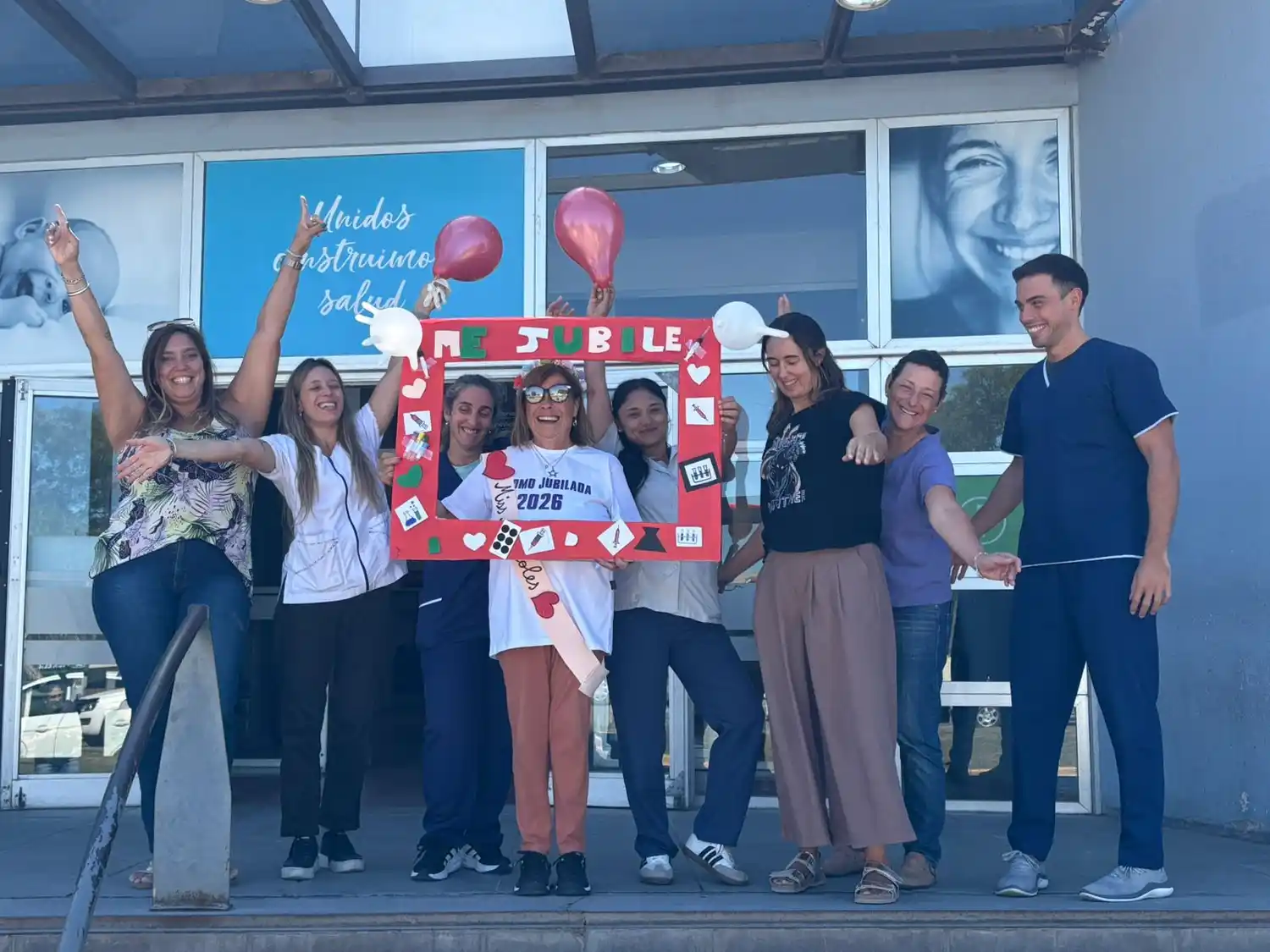 Silvia Nicora de Basualdo, el miércoles 11, junto a compañeros de trabajo
