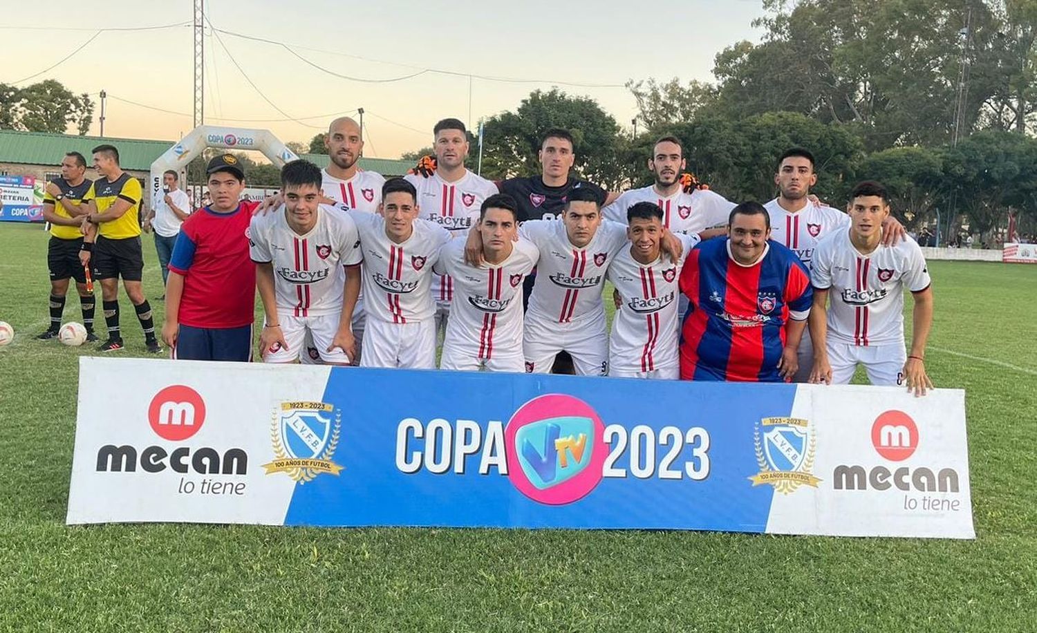 Atlético Elortondo goleó a Juventud Pueyrredón, le sacó el invicto y es el nuevo puntero