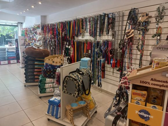 Pet shops: segundas marcas y comprar lo indispensable, síntomas de la crisis
