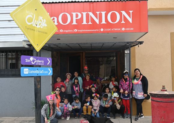 Visita de los nenes de la Casa del Niño
