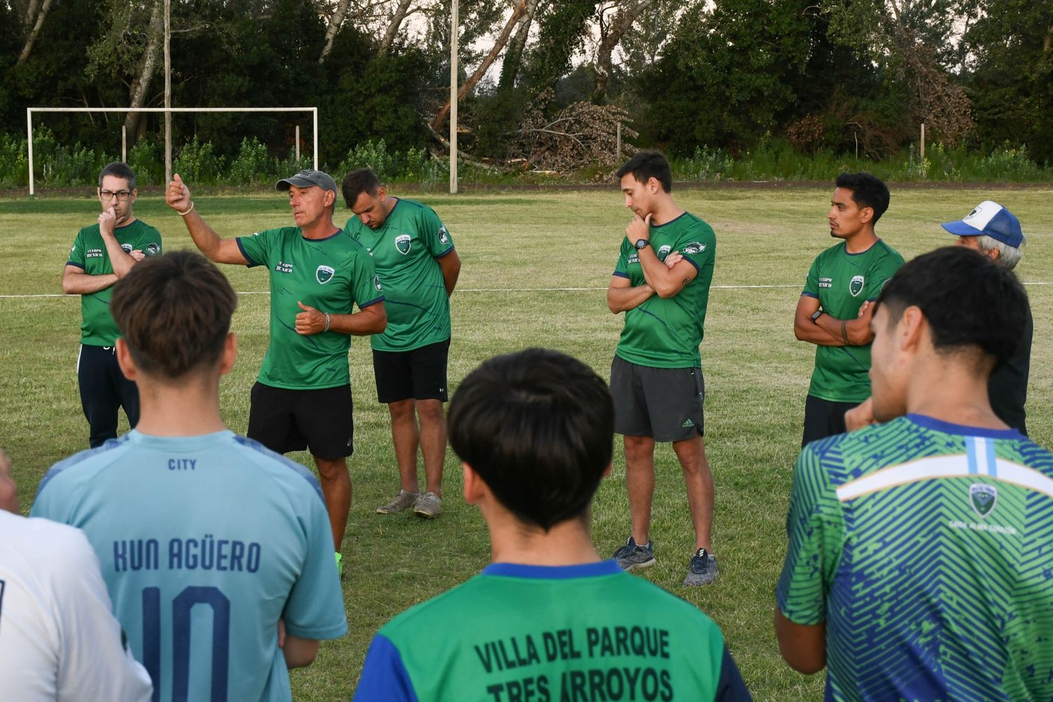 Villa comenzó con sus entrenamientos, con un cuerpo técnico renovado