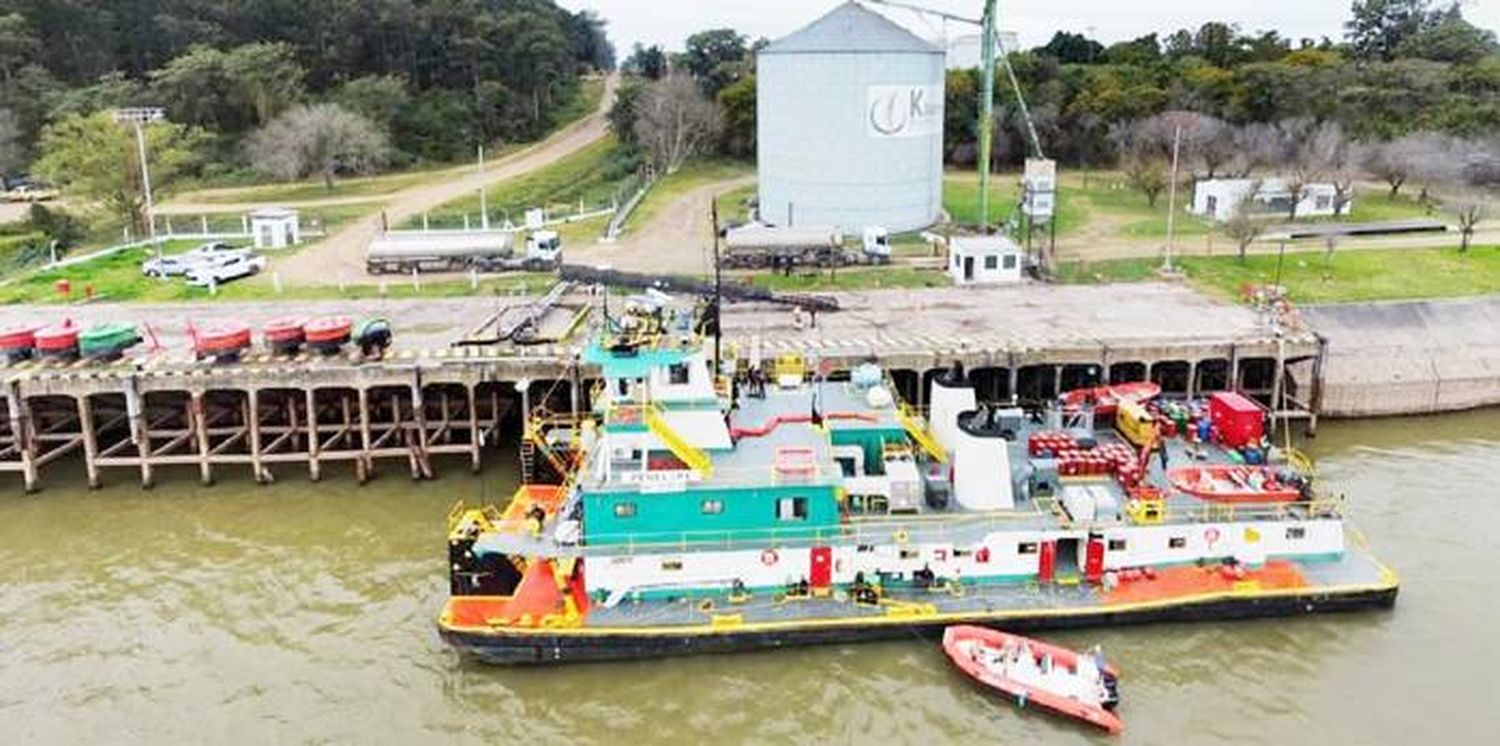 En el puerto La Paz se embarcan granos producidos en el norte provincial