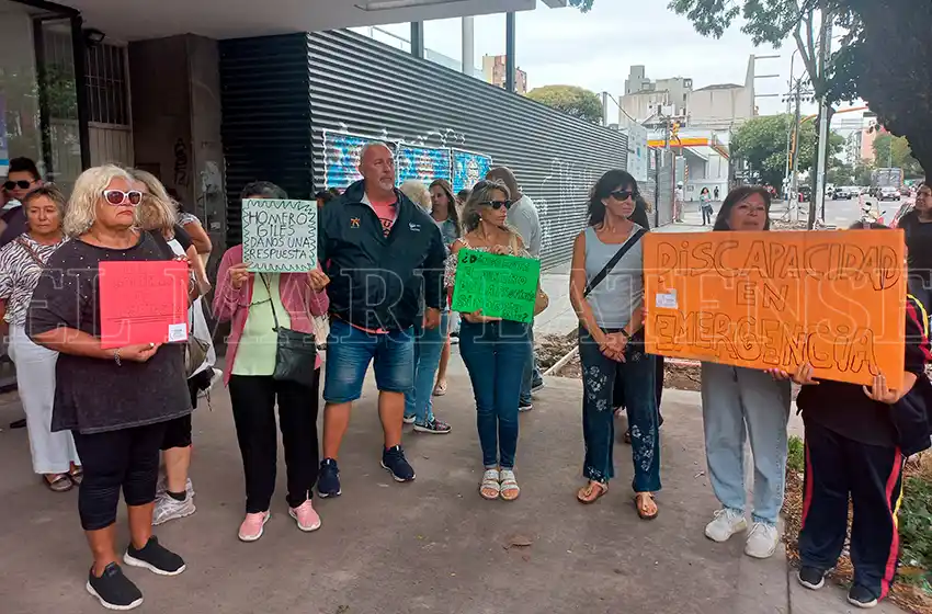 Conflicto en IOMA: "El afiliado sigue pagando de su bolsillo o con su propia salud"