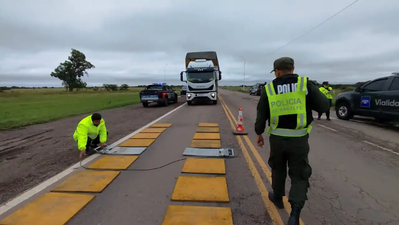 400 operativos y 11.700 camiones fiscalizados: Santa Fe intensifica el control de cargas para cuidar las rutas provinciales - 3