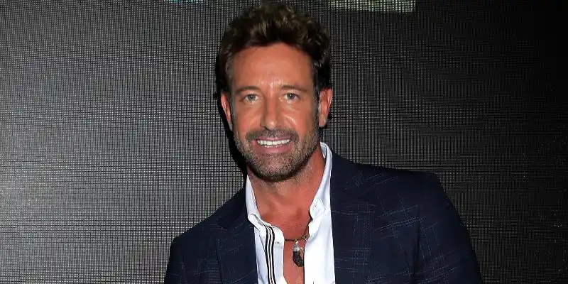 Gabriel Soto rechaza «violación a su intimidad» tras filtrarse pornovideo