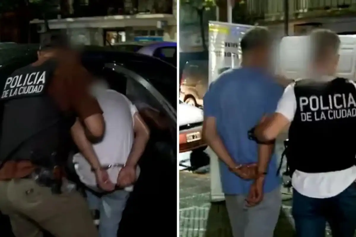 Un patrullero de la Comisaría Vecinal 6B se acercó hasta el lugar y logró detener a los dos delincuentes.
