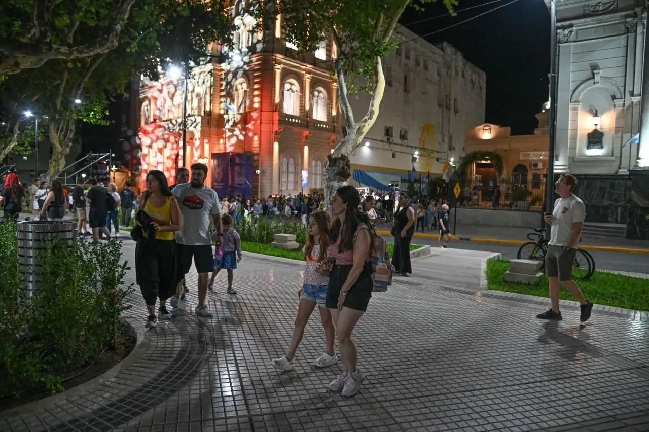 El fin de semana largo en Santa Fe dejó un impacto económico de más de 24.900 millones de pesos - 6