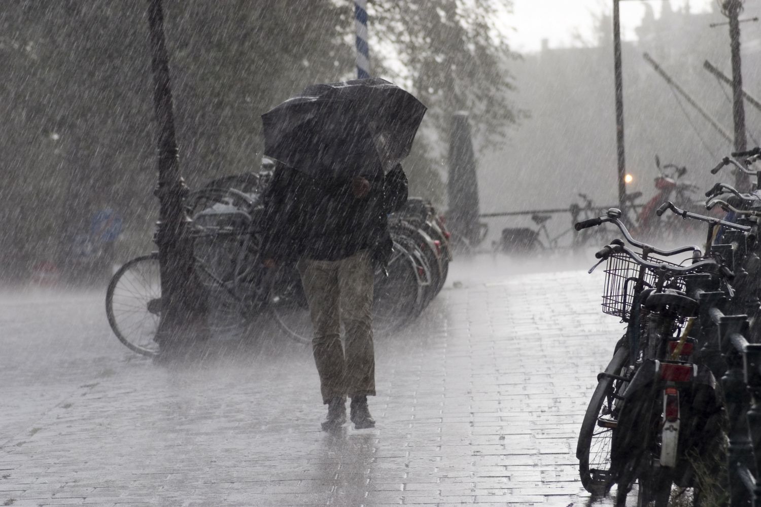 Alerta meteorológico por tormentas fuertes para el sudeste, centro y noroeste provincial