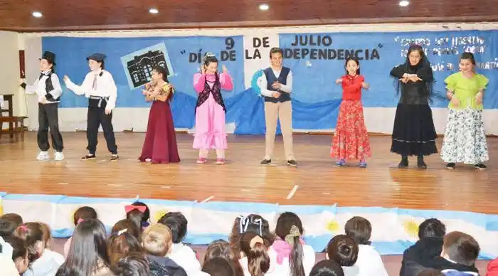 El acto del 9 de Julio en la Escuela Primaria