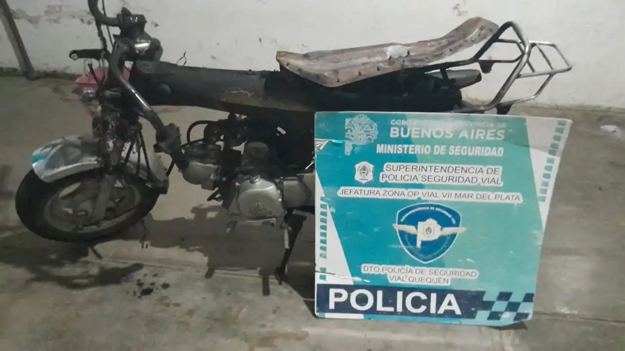 Robaron una moto en Tres Arroyos y camino a Necochea la prendieron fuego
