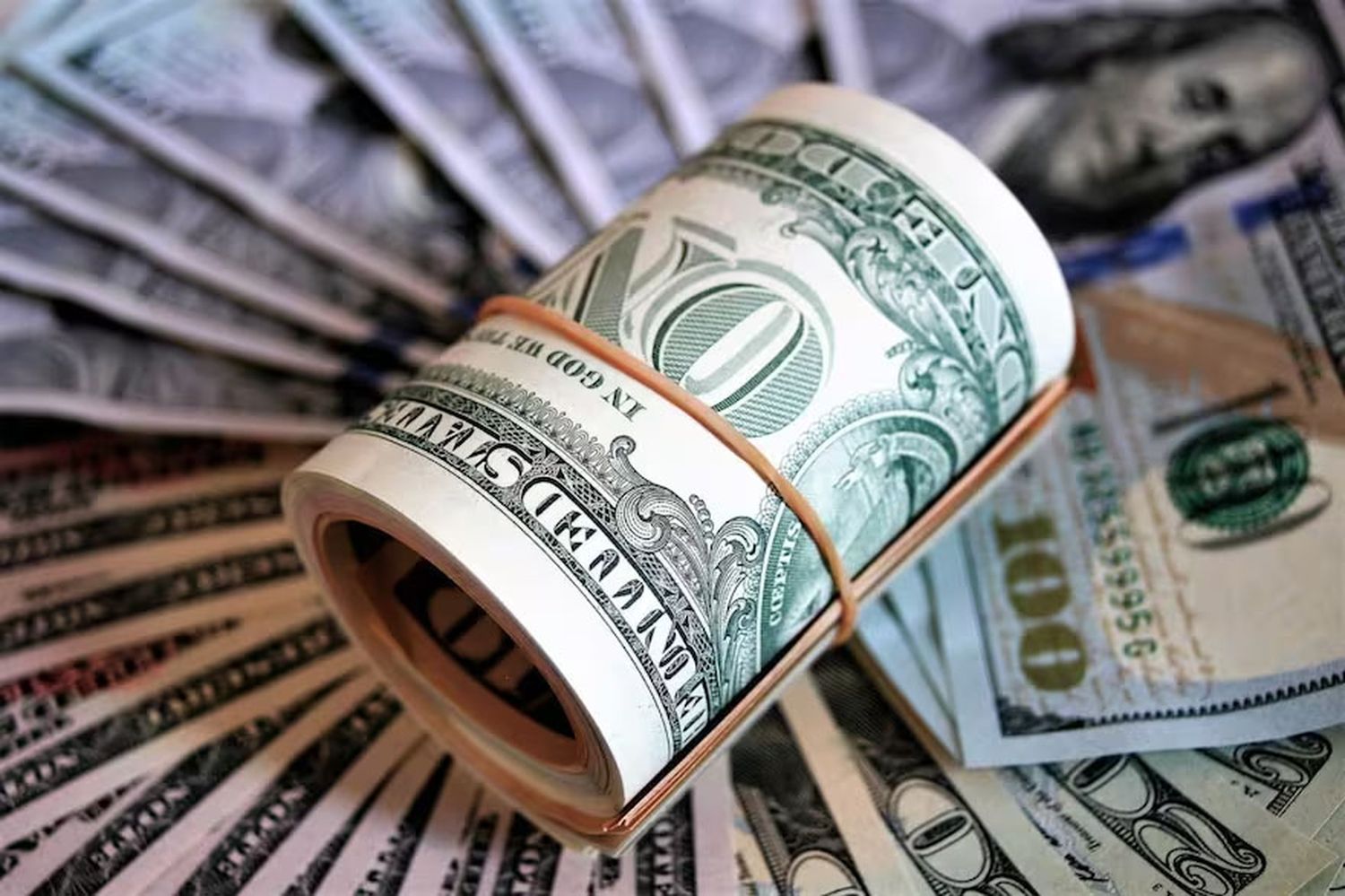Récord del dólar blue: llegó a $529