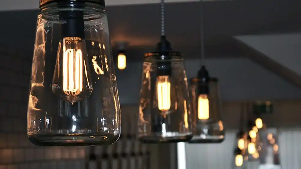 El Gobierno decretó la emergencia energética: ordenó revisar tarifas e intervenir el ENRE y Enargas