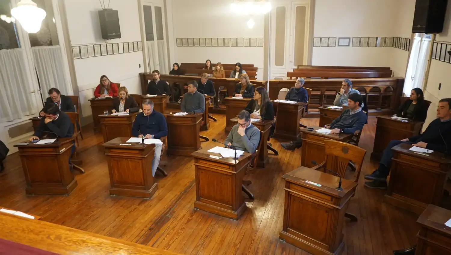 El reclamo universitario y los conflictos con PAMI reavivaron la confrontación legislativa