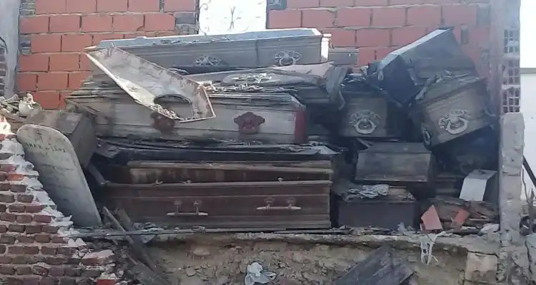 Tras el derrumbe de una pared en el cementerio, ATE espera inspecciones del Ministerio de Trabajo