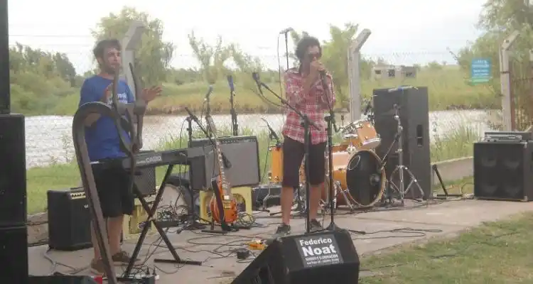 4º edición del “Festival Sabalero” en el Viejo Astillero