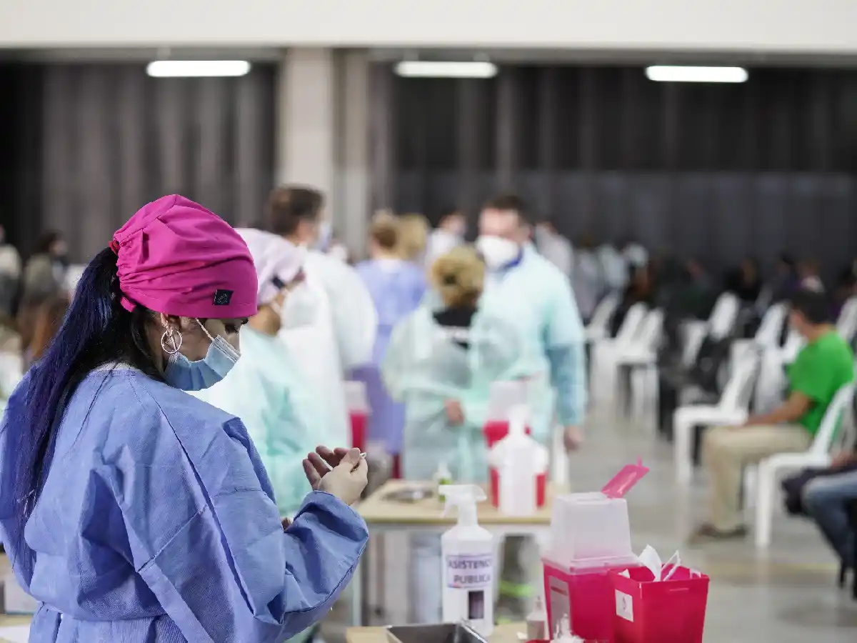 Llegaron más vacunas  y habrá doble operativo  