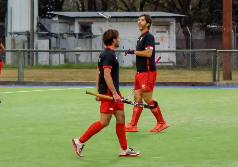 Santiago Whelan: “Para jugar hockey masculino en Mar del Plata tenés que estar totalmente loco”