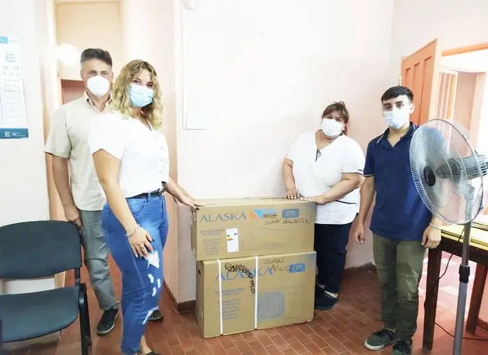 Nueva entrega de equipamiento  a centros de salud municipales