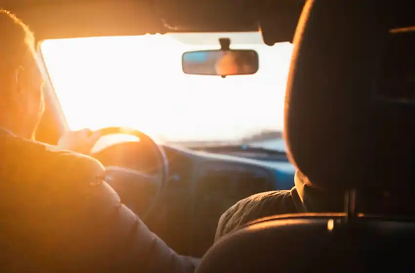 Conducción en verano: ¿Cómo cuidar el vehículo y a sus tripulantes?