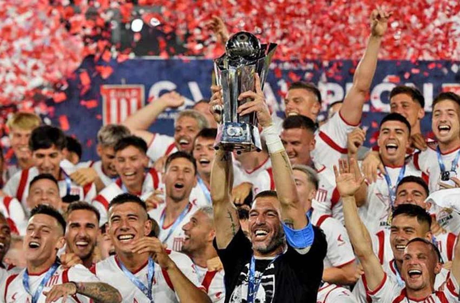 Estudiantes se consagró campeón de la Copa Argentina tras vencer a Defensa y Justicia