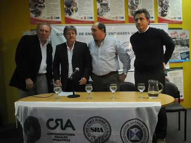 La Mesa de Enlace Agropecuaria convocó a un cese de actividades