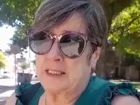 El Hogar de Día realiza la entrega de viandas en el salón Pompeya