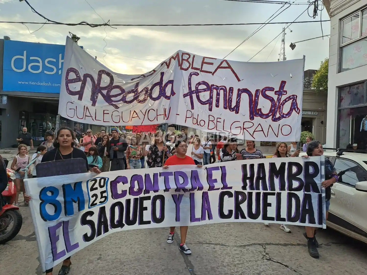8M GUALEGUAYCHU MARCHA MUJERES - 5