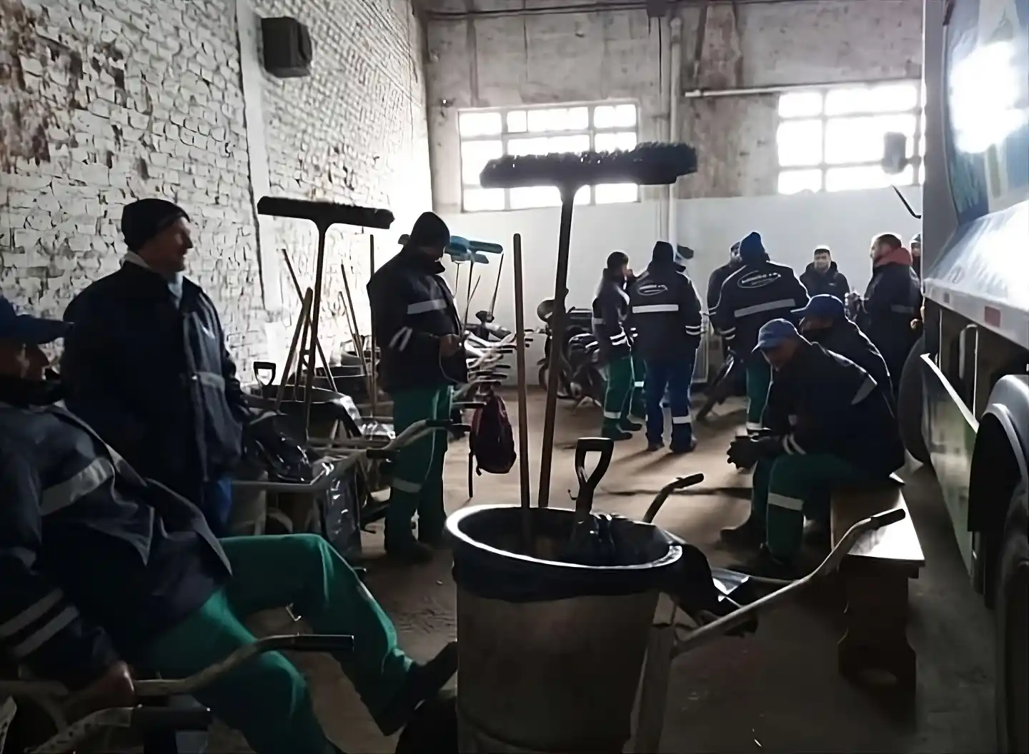 Trabajadores de Ashira comenzaron el paro: la empresa no pagó los sueldos y reclama deuda a la Municipalidad