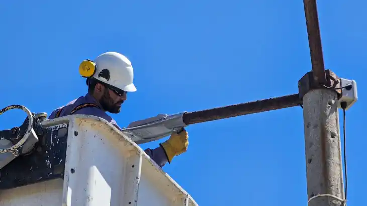 Obras de renovación y mejora en el mirador de la escollera Norte de Puerto Quequén