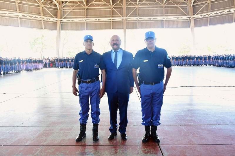 El gobernador Insfrán encabezó el acto 
de ascenso de 1.353 efectivos policiales