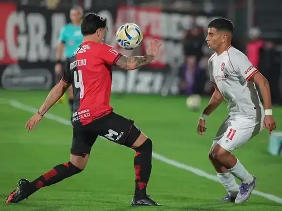 Barracas lo dio vuelta con un penal polémico y superó a Newell's en el Coloso