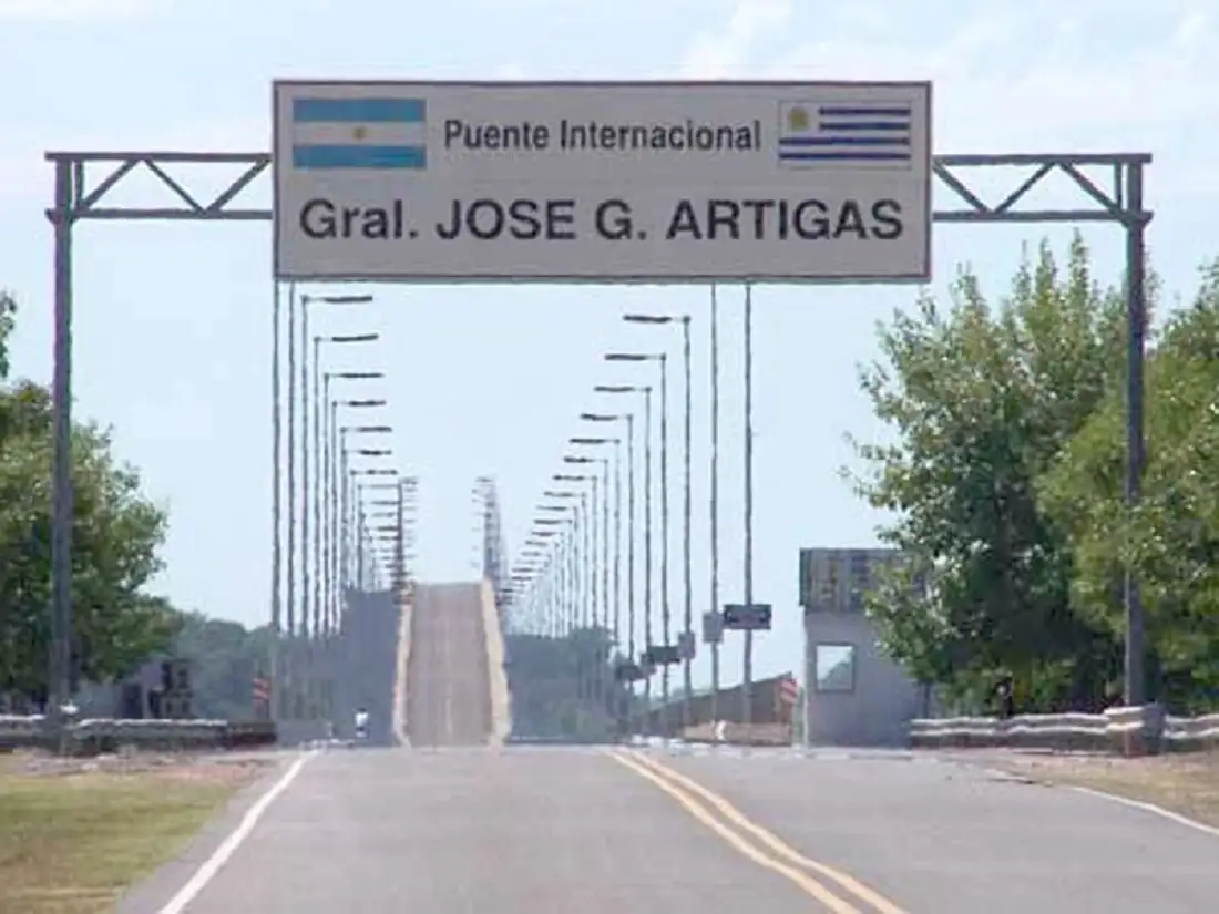 Uruguay prepara promociones e incentivos para atraer turistas argentinos