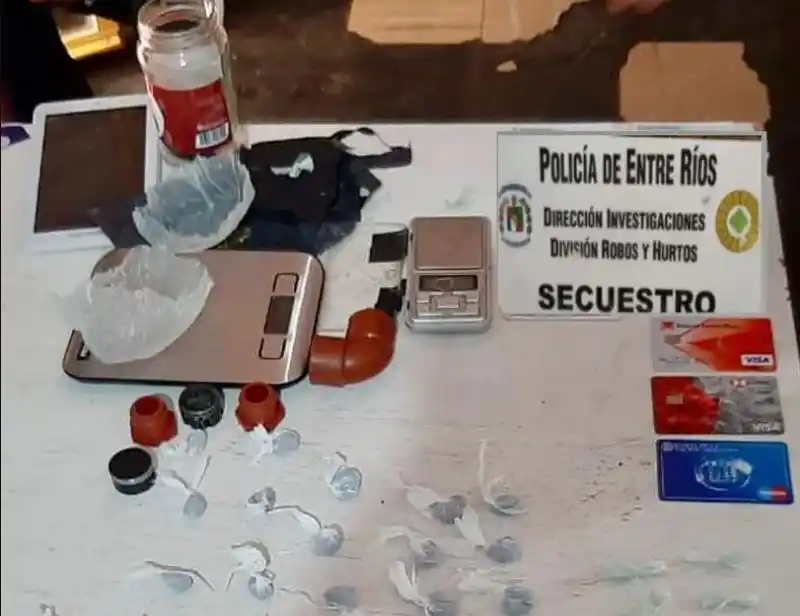 Megaoperativo contra el narcotráfico en Entre Ríos: tres cárceles allanadas y nueve detenidos