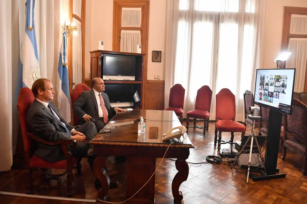 Bordet analizó junto al Presidente y gobernadores la situación epidemiológica